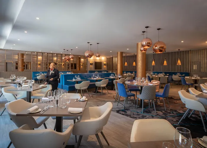 Отель Clayton Ballsbridge 4*