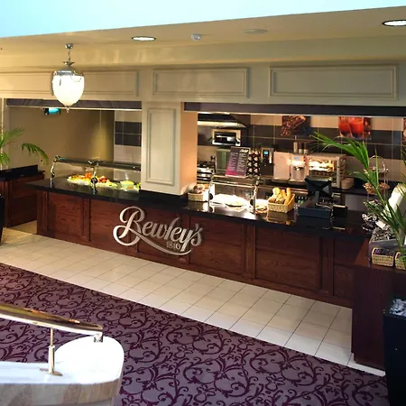 מלון Clayton Ballsbridge 4*
