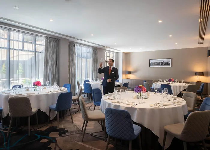 クレイトン ボールズブリッジ